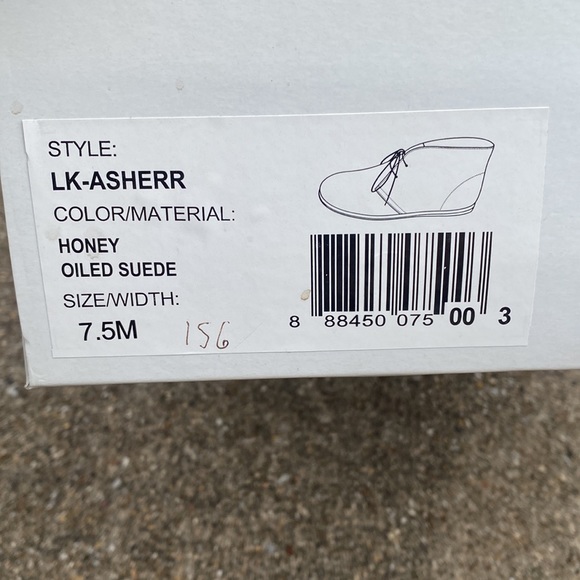 Asherr Lucky Suede Boots - Picture 3 of 3